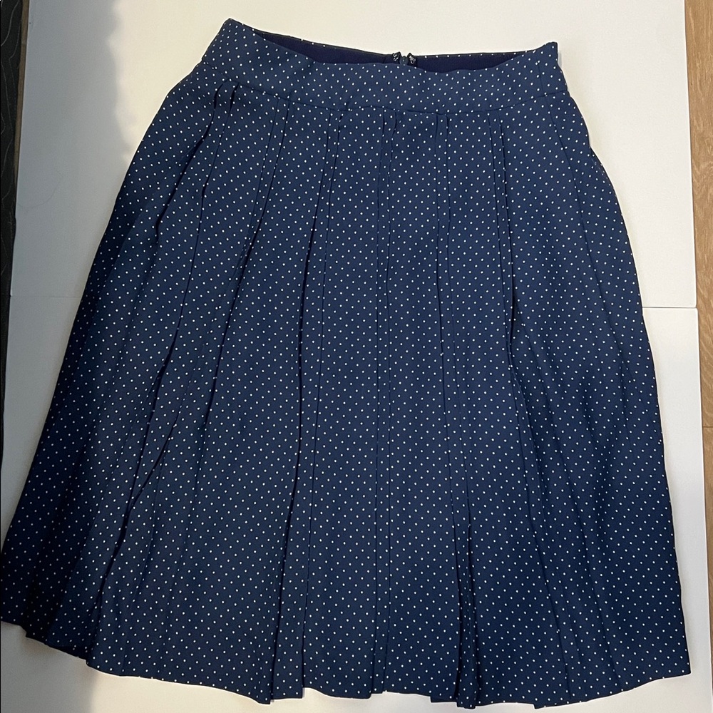 J. Crew Navy Polka Dot Pleated Midi Skirt Preppy A-Line Classic Style Size 8 - Picture 3 of 5